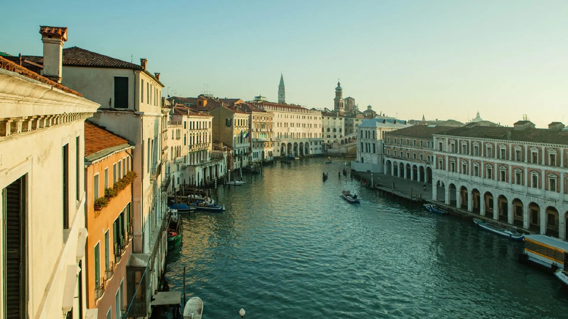 Locanda Ai Santi Apostoli Venice Hotel