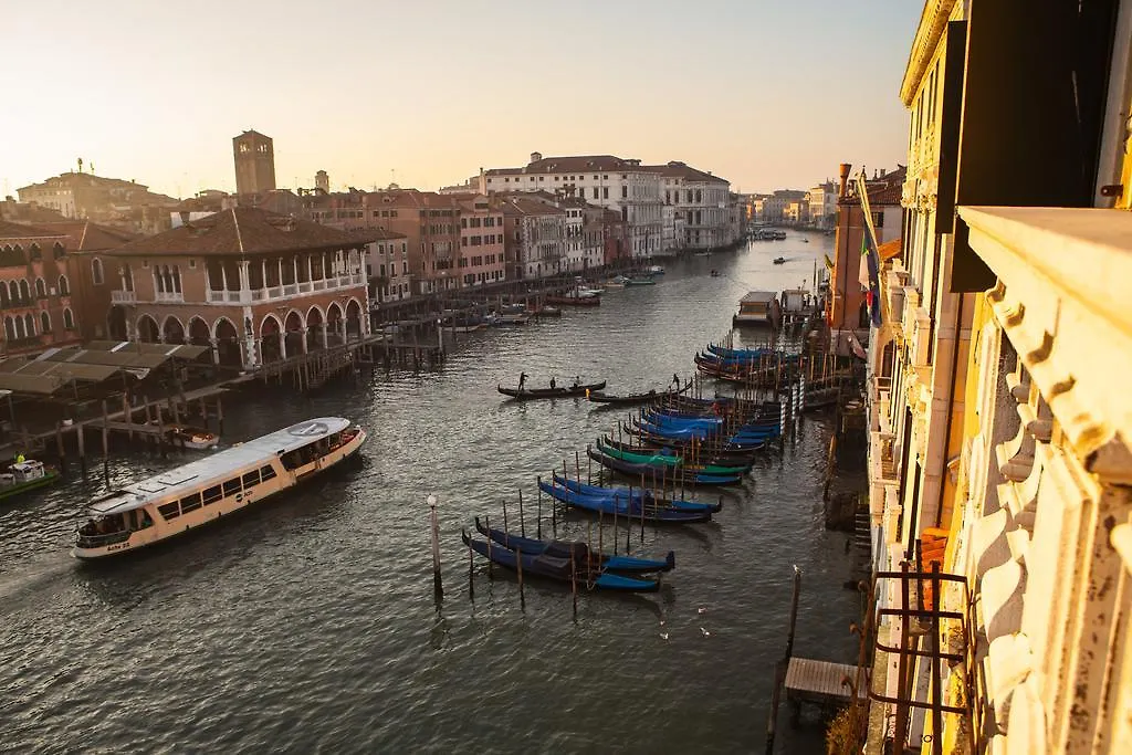 Locanda Ai Santi Apostoli Venice 3*,