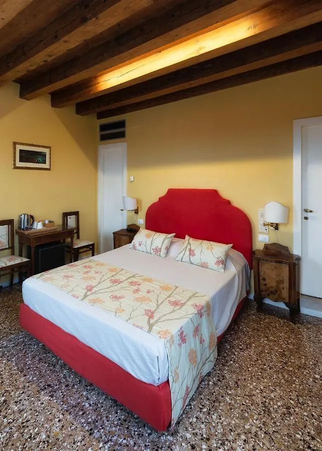Locanda Ai Santi Apostoli Venice 3*,  Italy