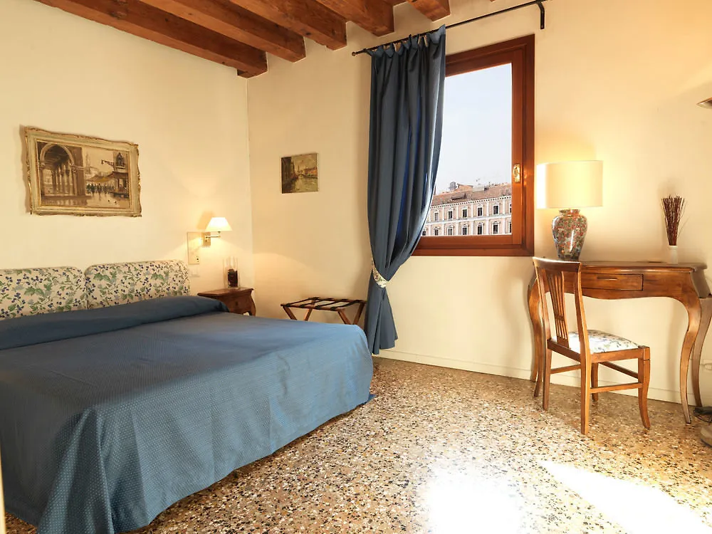 Hotel Locanda Ai Santi Apostoli Venice